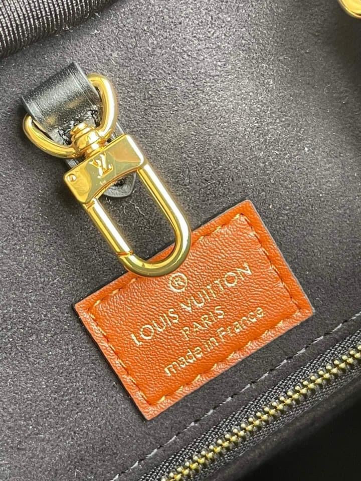 Louis Vuitton  MM Bag