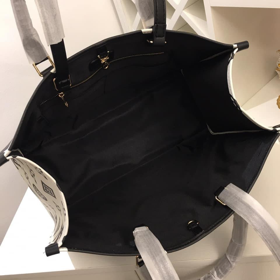 Louis Vuitton  GM Bag