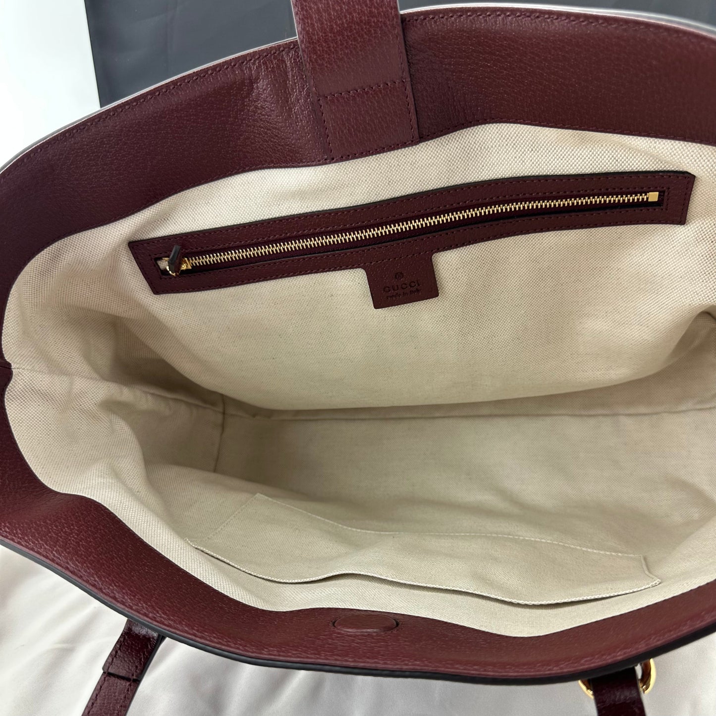 Gucci Ophidia Medium Tote Bag in Burgundy