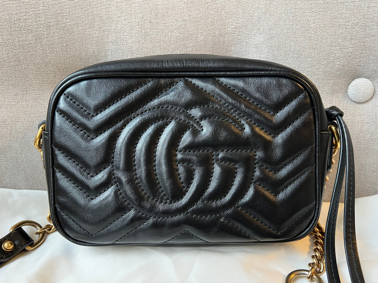 Gucci GG Black Marmont Mini Shoulder Bag (RRP £1,160)