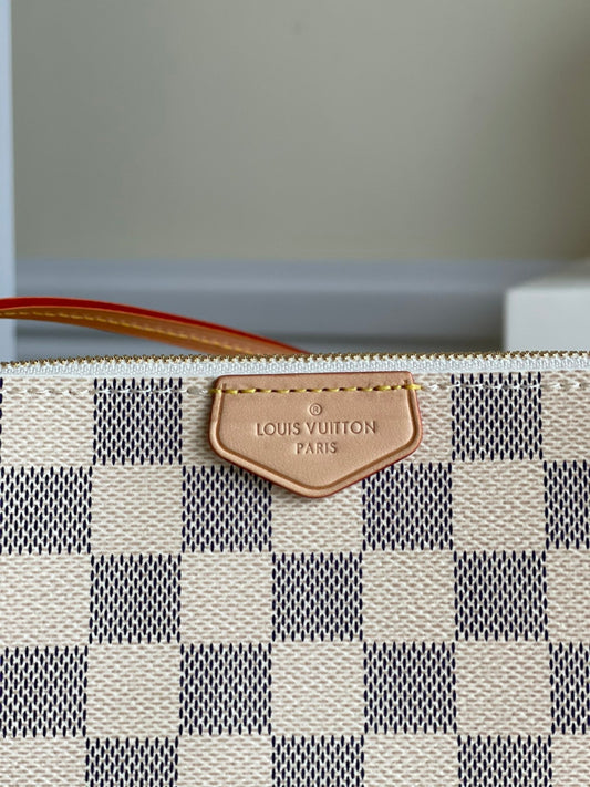 Louis Vuitton Double ZiP Pochette Bag