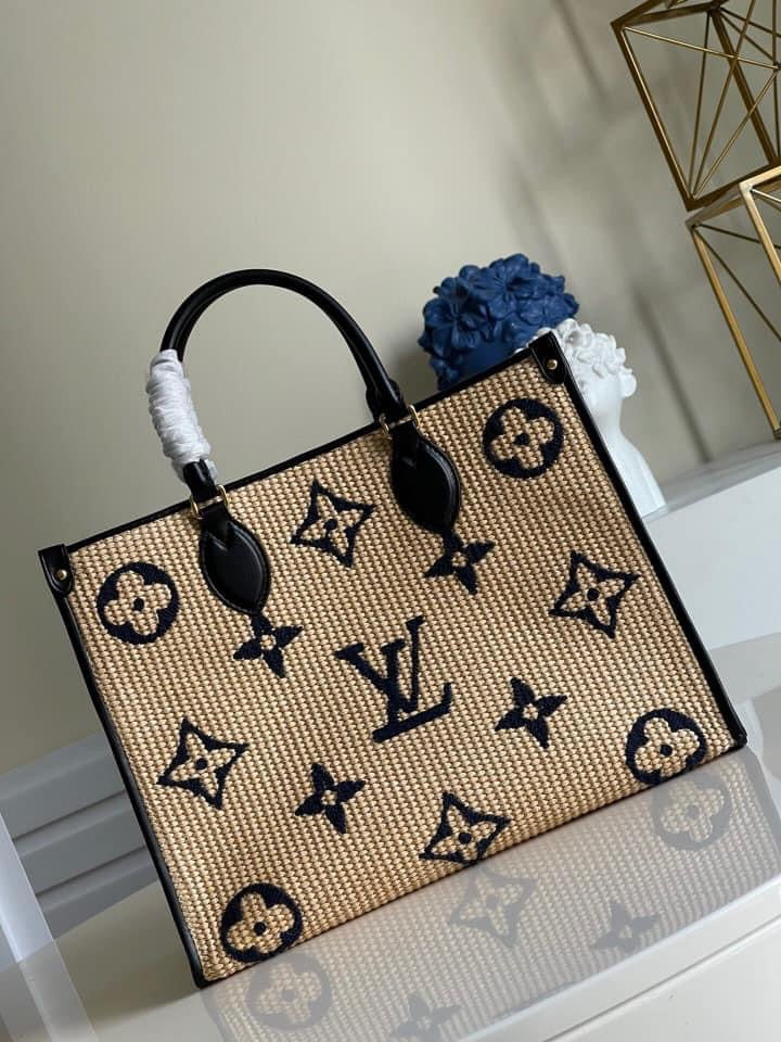 Louis Vuitton  MM Bag