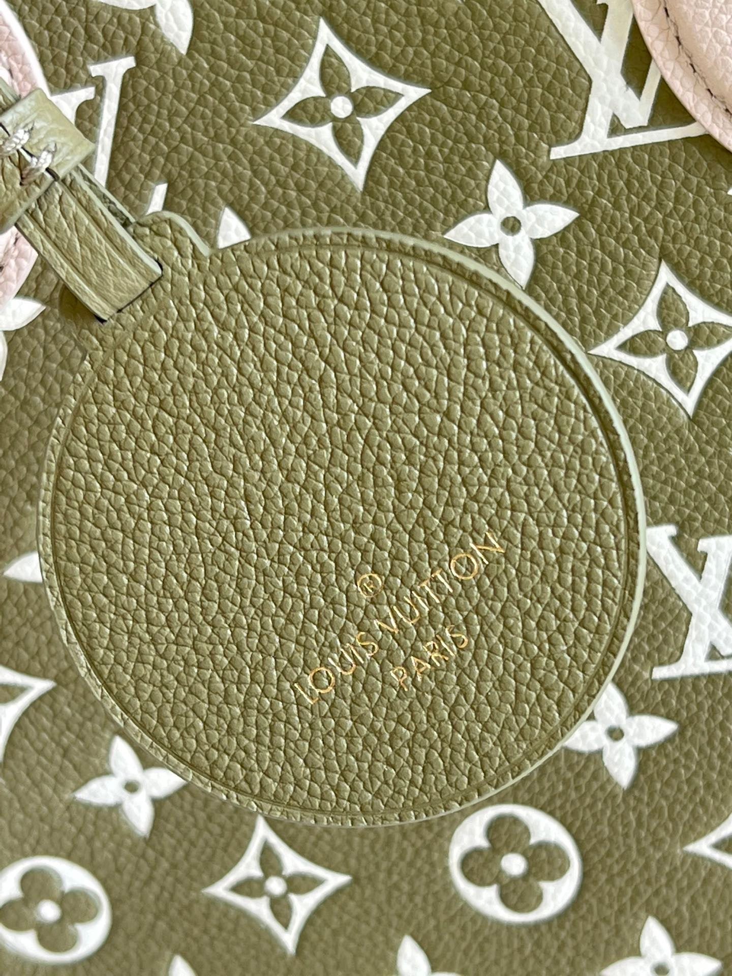 Louis Vuitton  MM Bag