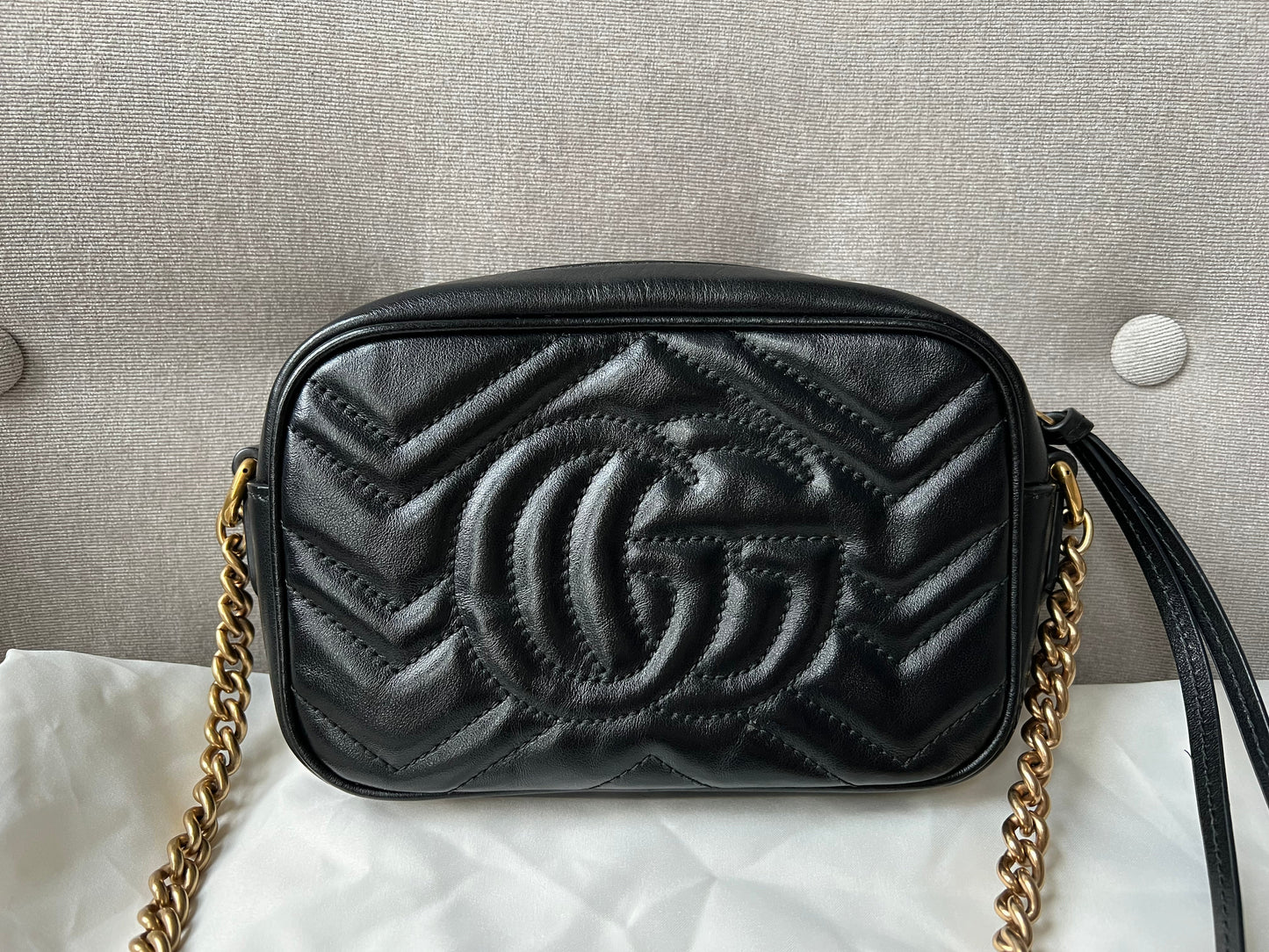 Gucci GG Black Marmont Mini Shoulder Bag (RRP £1,160)