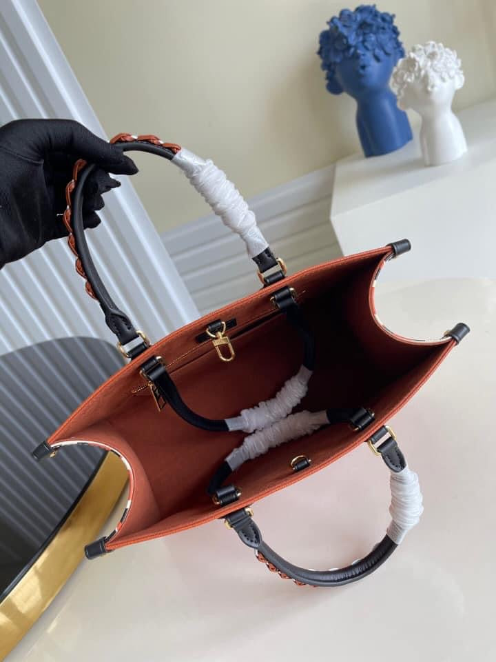 Louis Vuitton  MM Bag