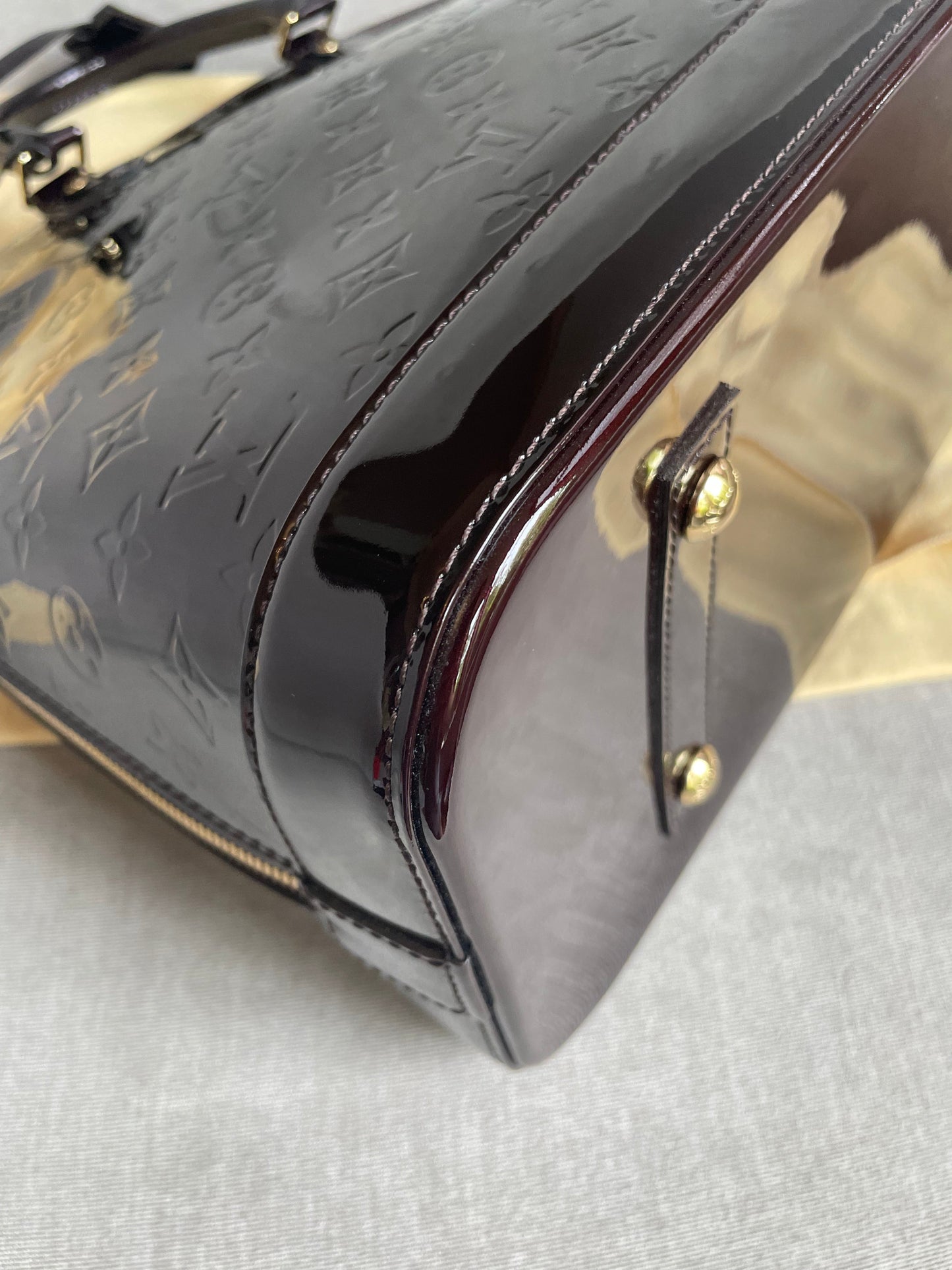 Louis Vuitton Alma Amarante Monogram Vernis