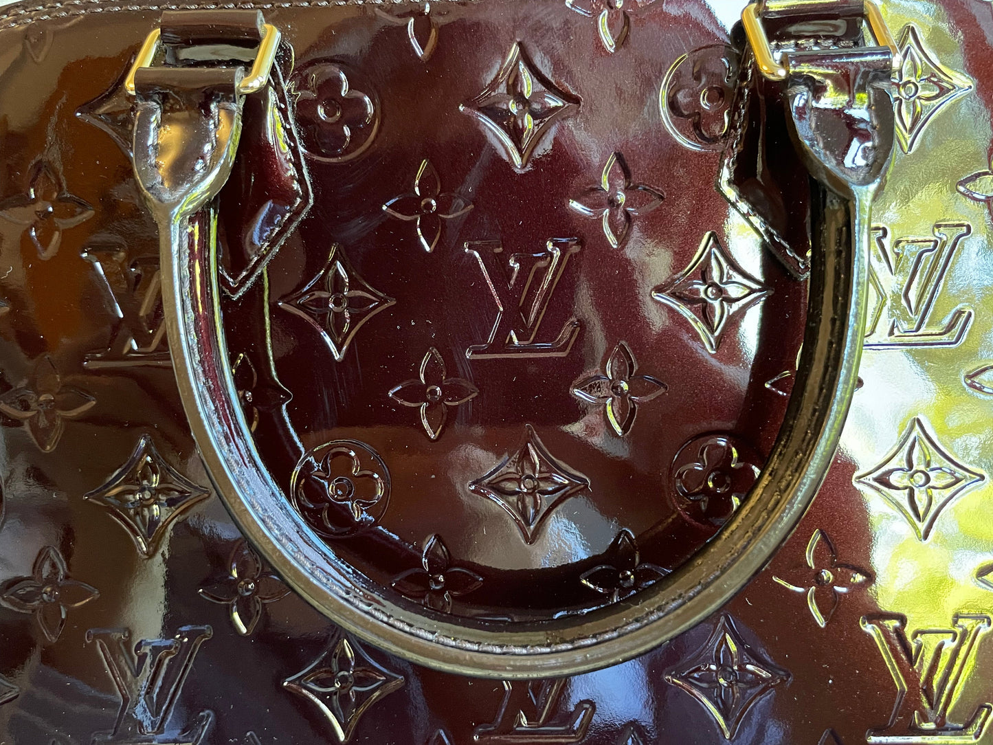 Louis Vuitton Alma Amarante Monogram Vernis