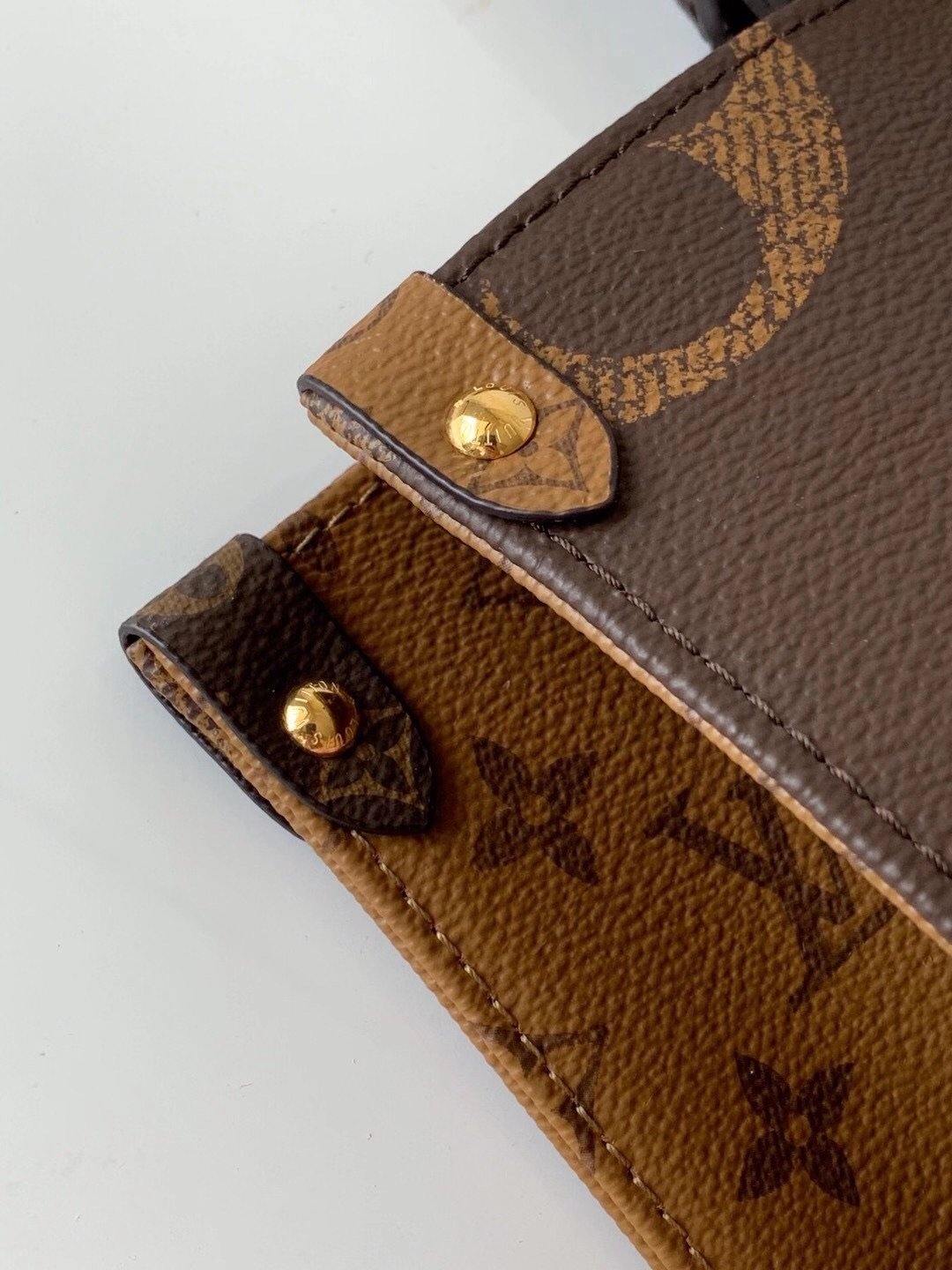 Louis Vuitton  MM Tote Bag