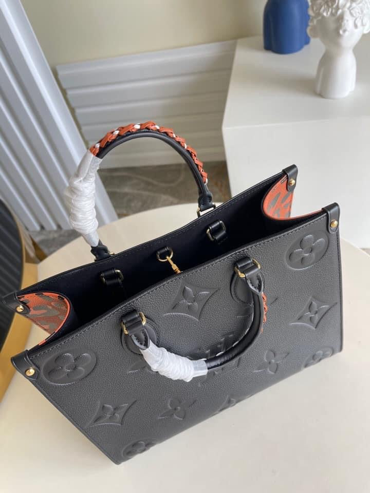 Louis Vuitton  MM Bag
