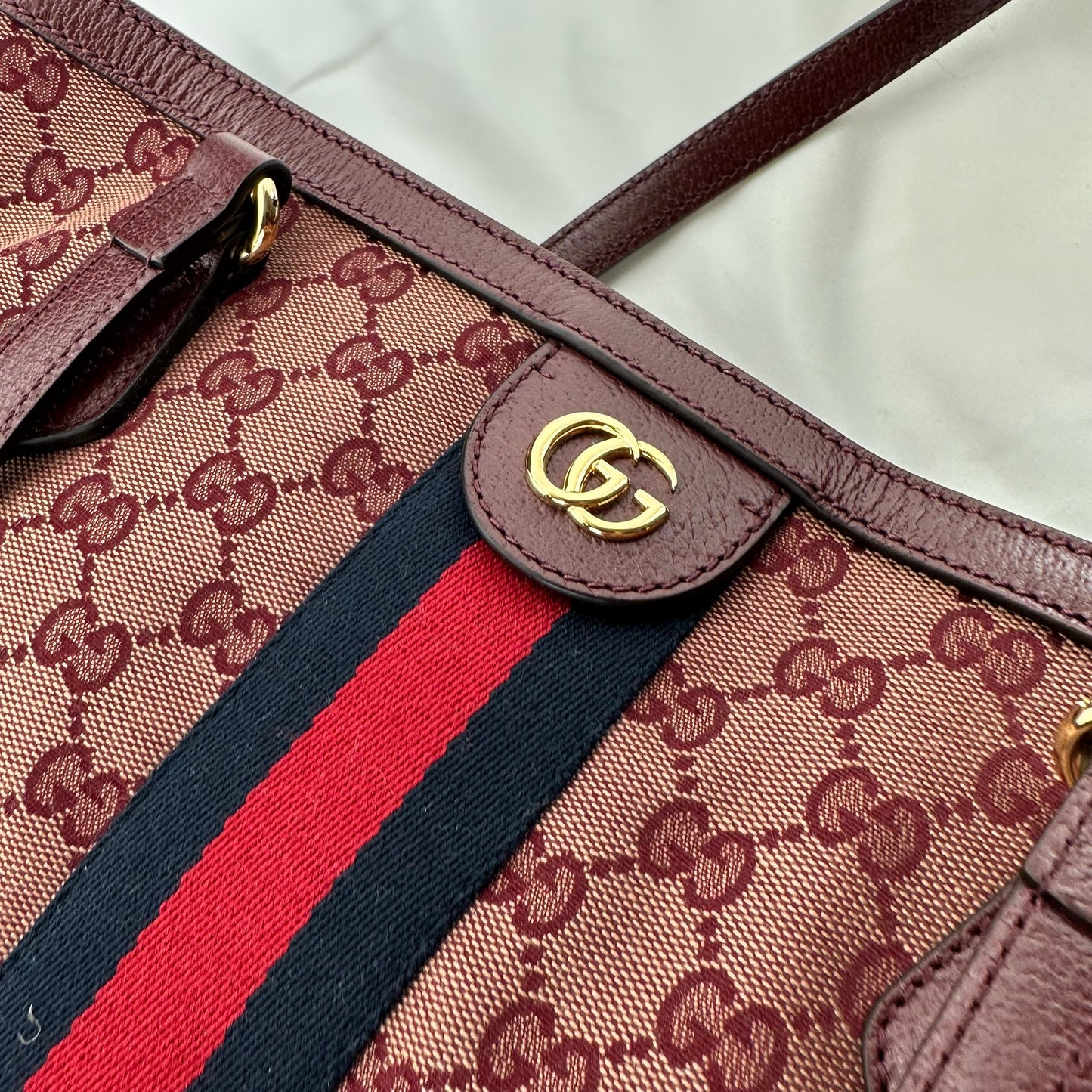 Gucci Ophidia Medium Tote Bag in Burgundy