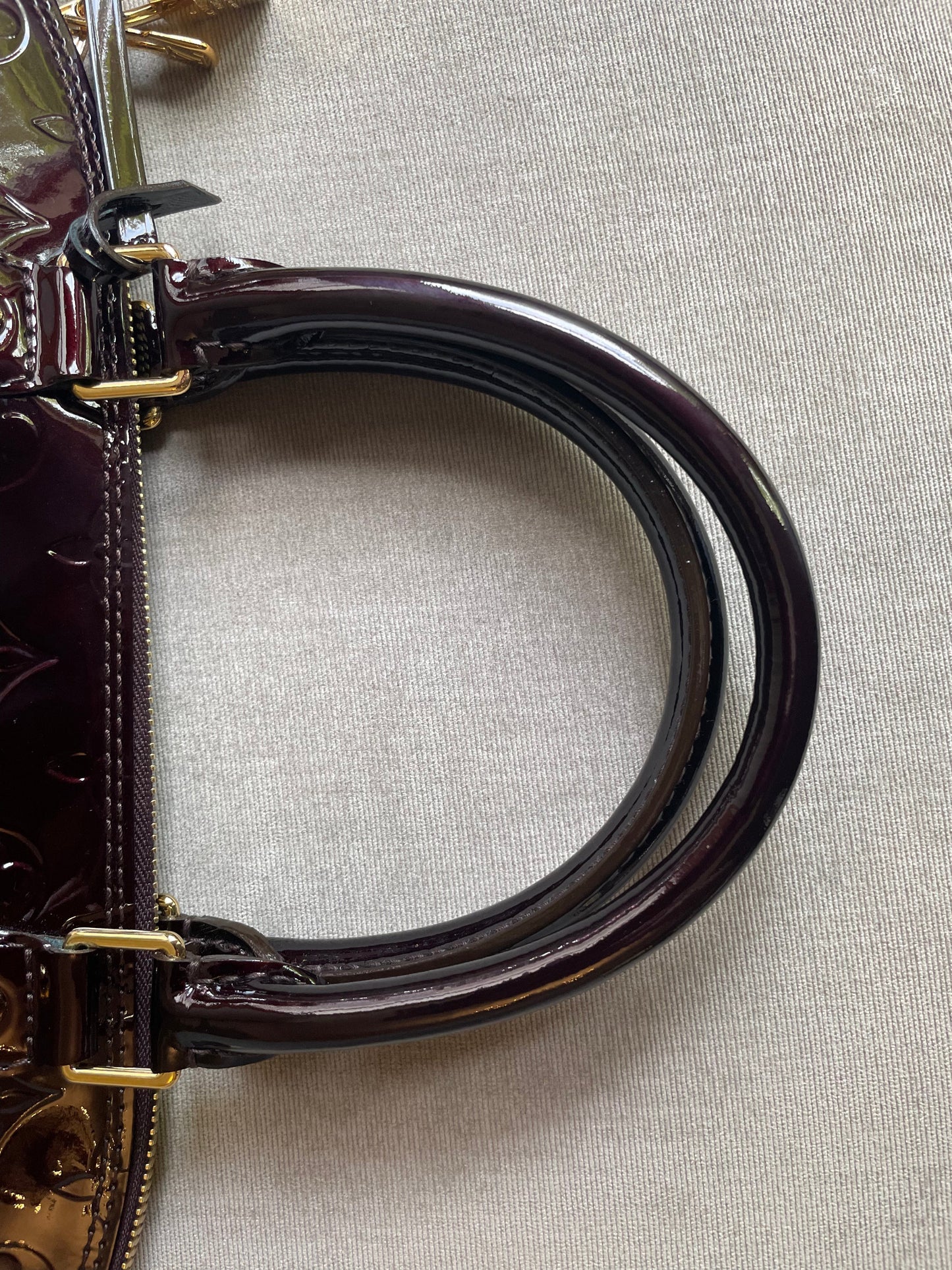 Louis Vuitton Alma Amarante Monogram Vernis