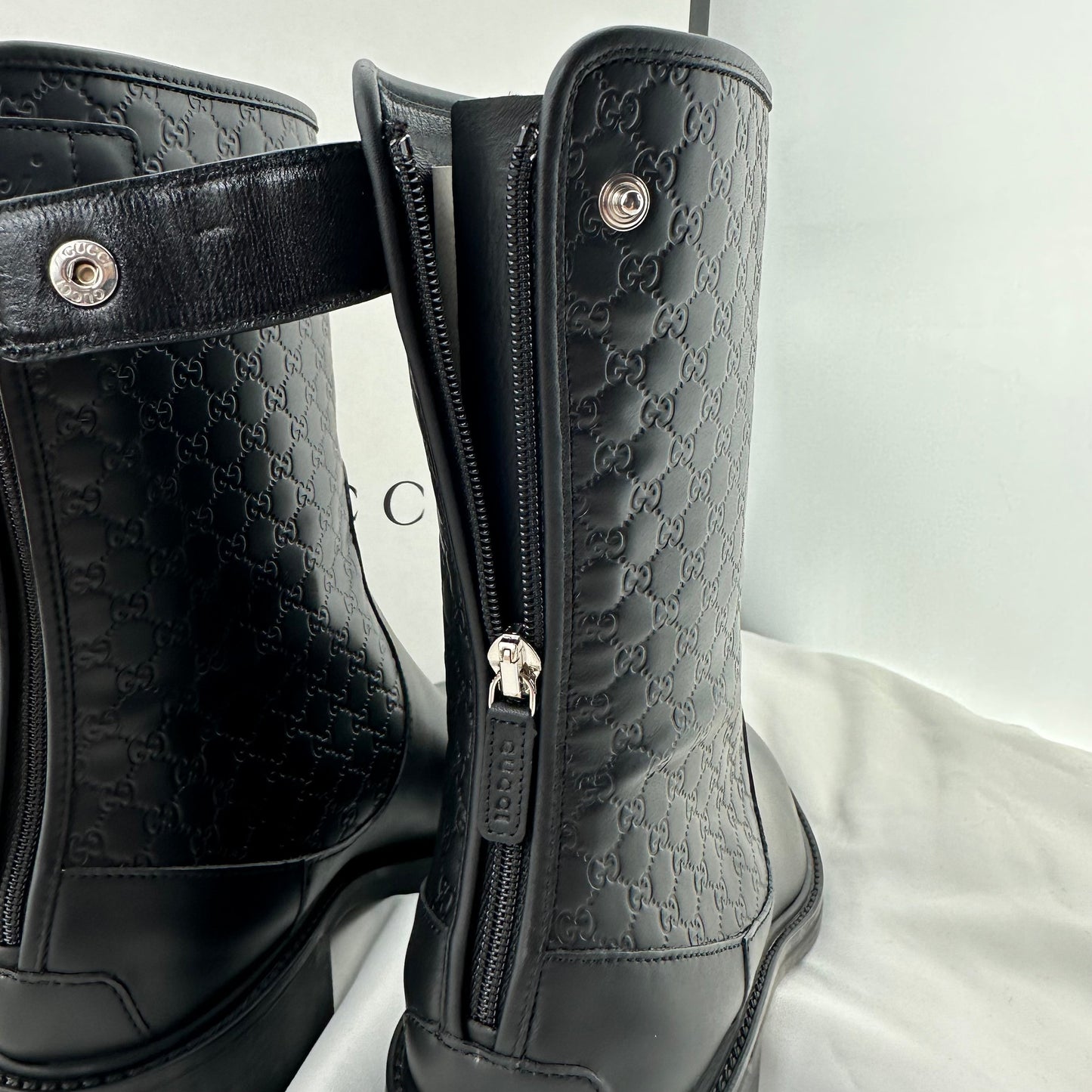 Gucci Black Leather Microguccissima Ankle Boots