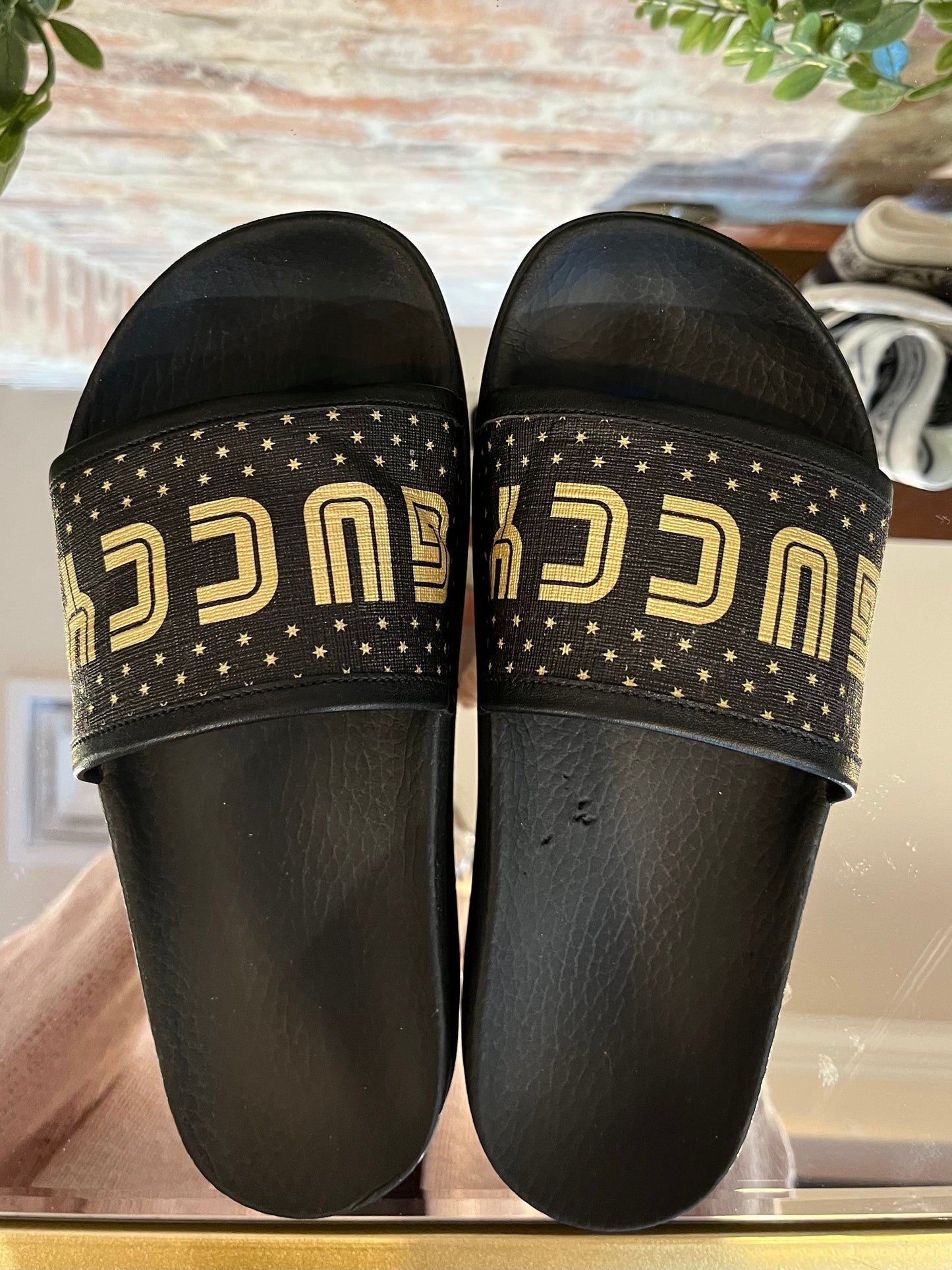 GUCCI Black Sega Pool Slides sz 36