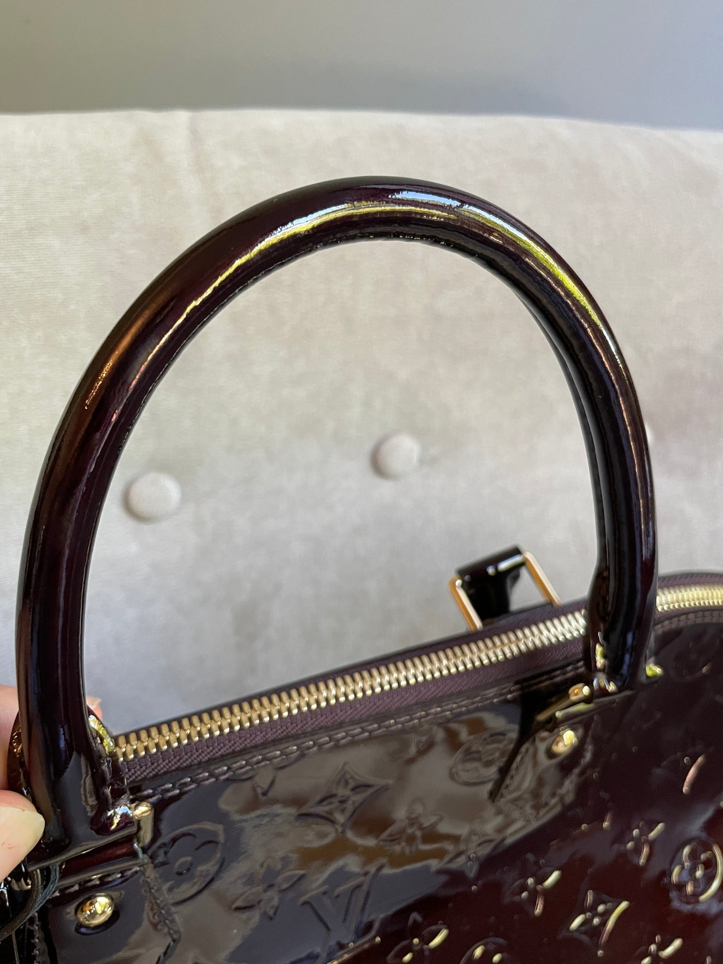 Louis Vuitton Alma Amarante Monogram Vernis