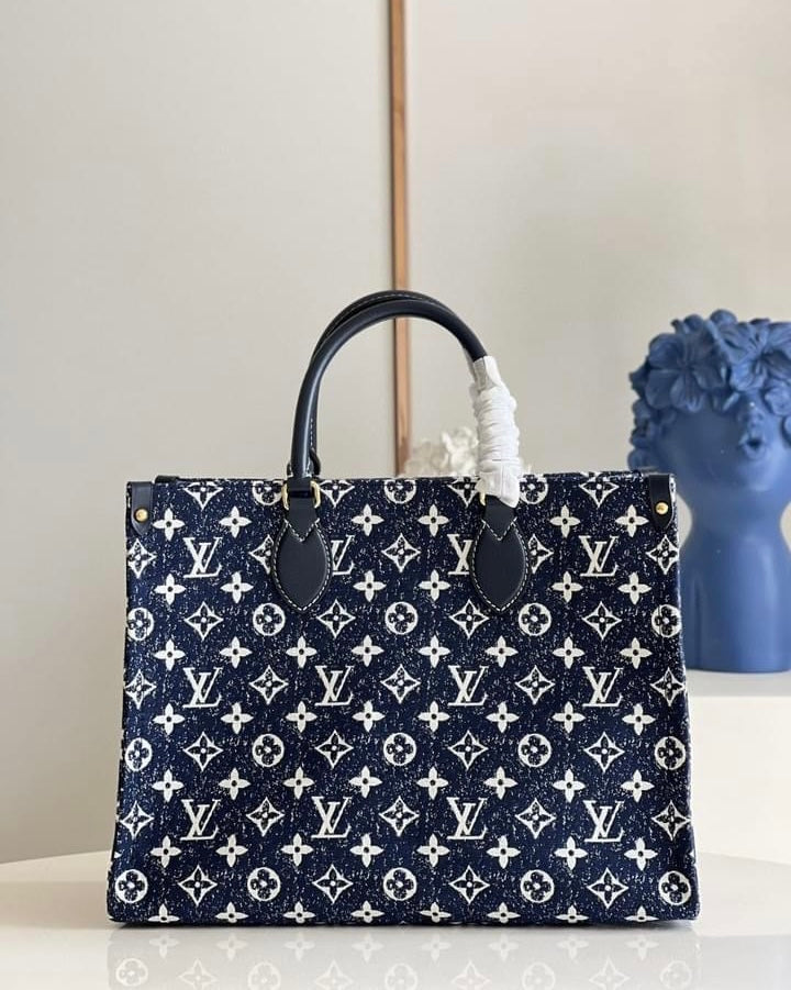 Louis Vuitton  MM Bag