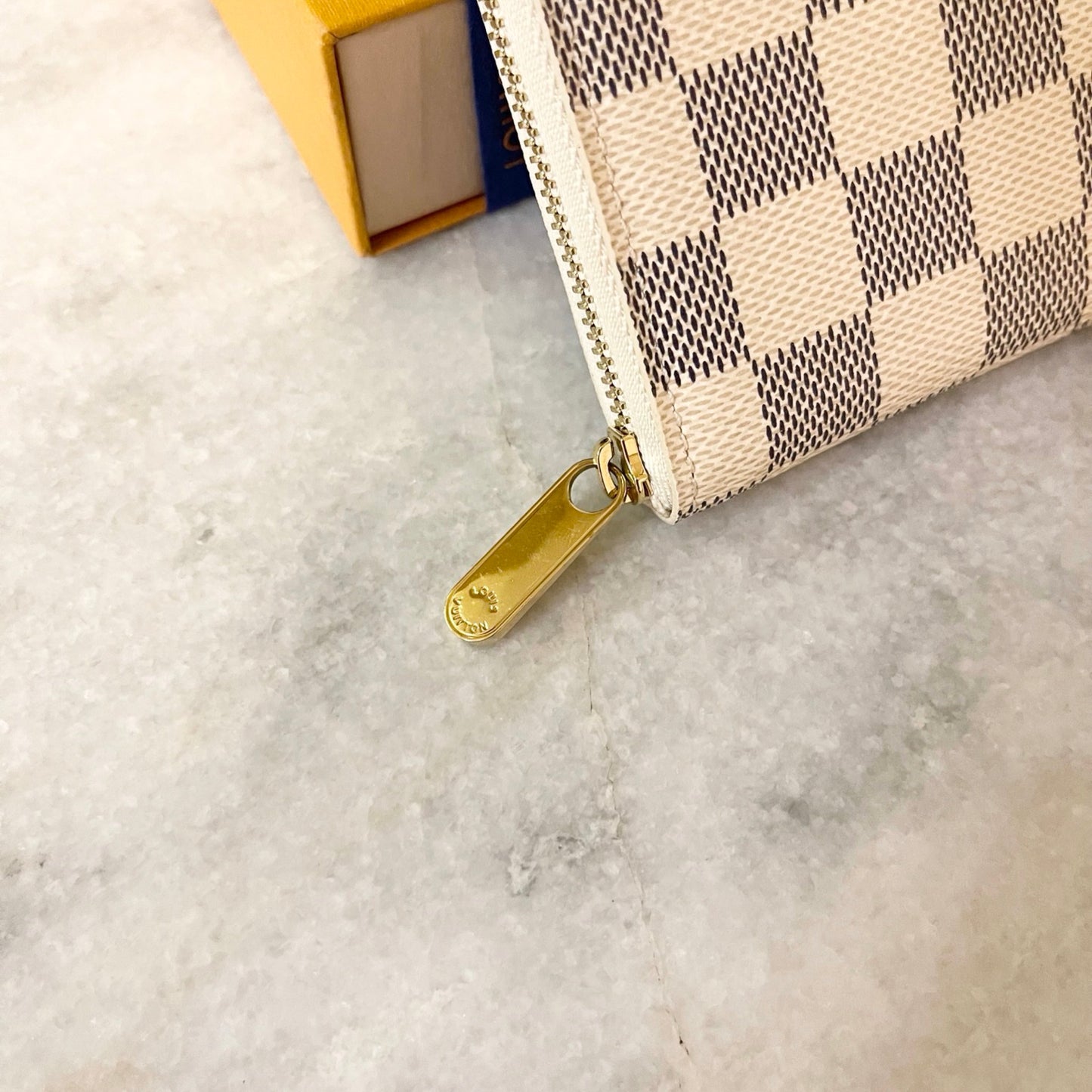 LOUIS VUITTON Damier Azur Zippy Coin Purse Padlock In Beige