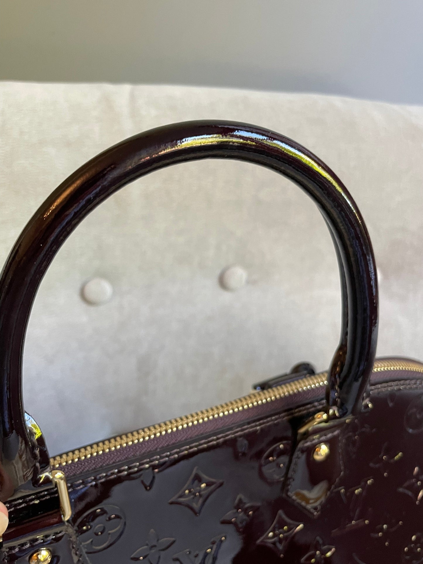 Louis Vuitton Alma Amarante Monogram Vernis