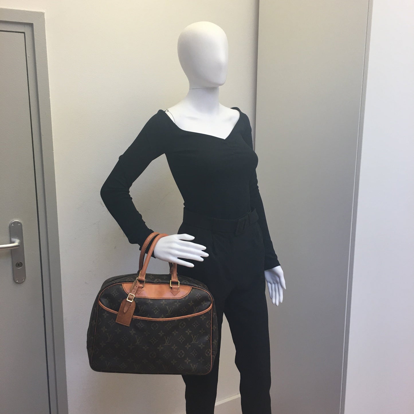 LOUIS VUITTON Deauville Handbag in Brown Canvas