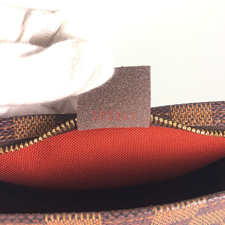 LOUIS VUITTON Damier Truth Make Up N51982 Pouch