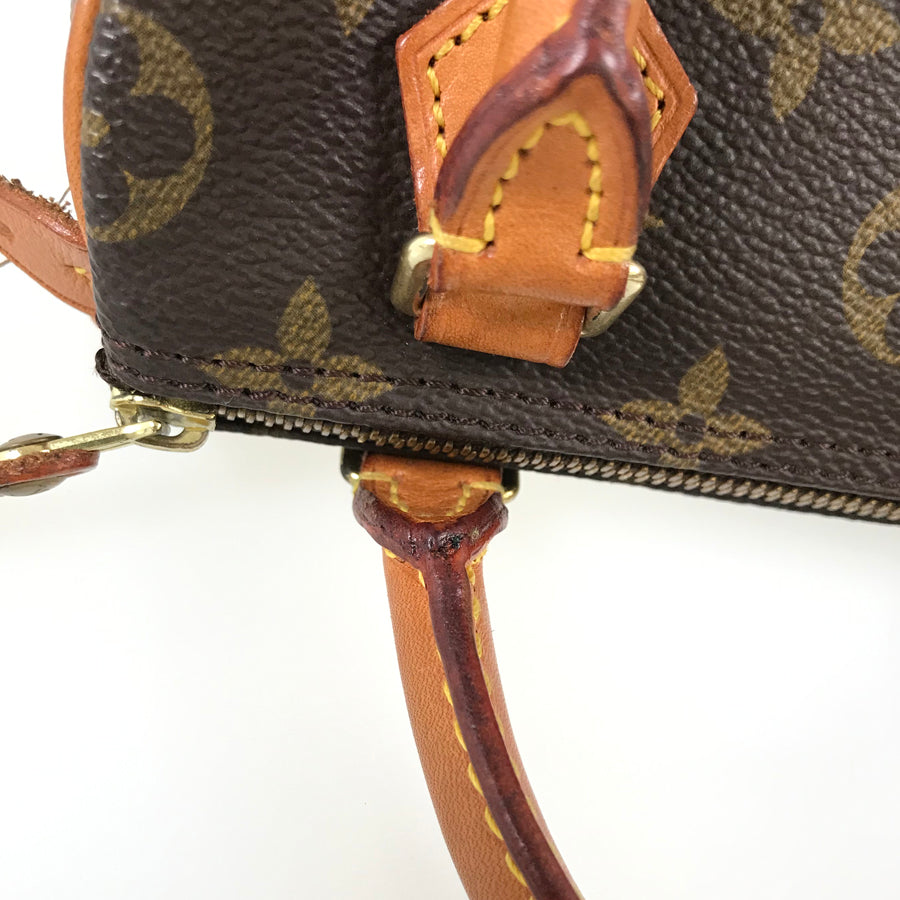 LOUIS VUITTON Handbag