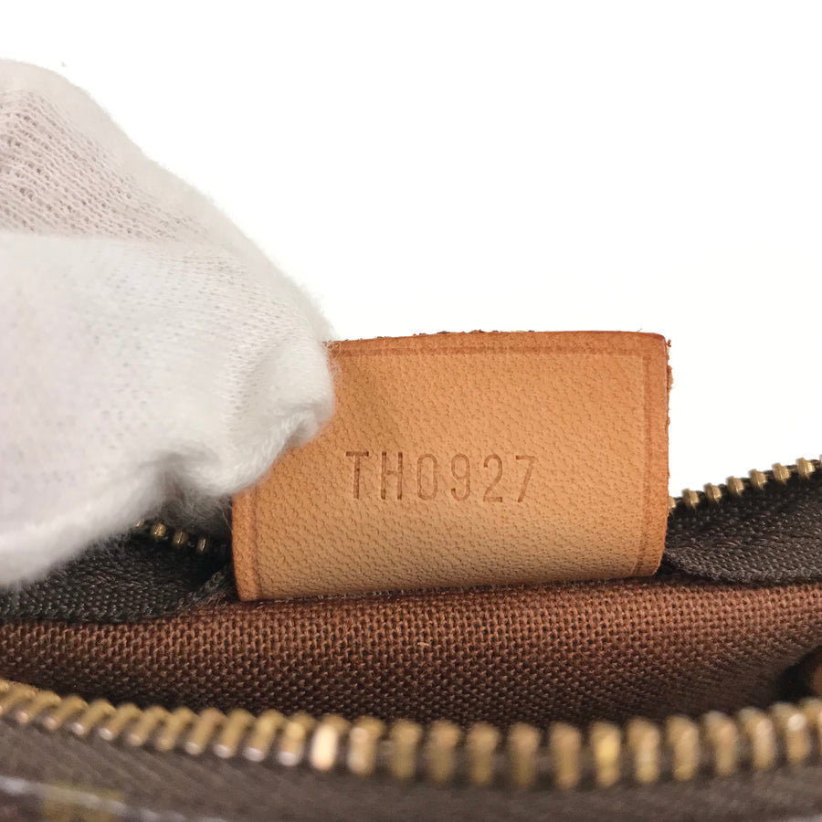 LOUIS VUITTON Handbag