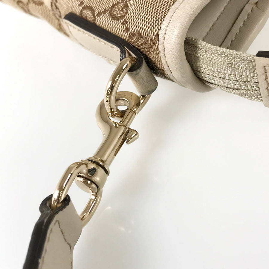 GUCCI GG Canvas 389924 Shoulder bag