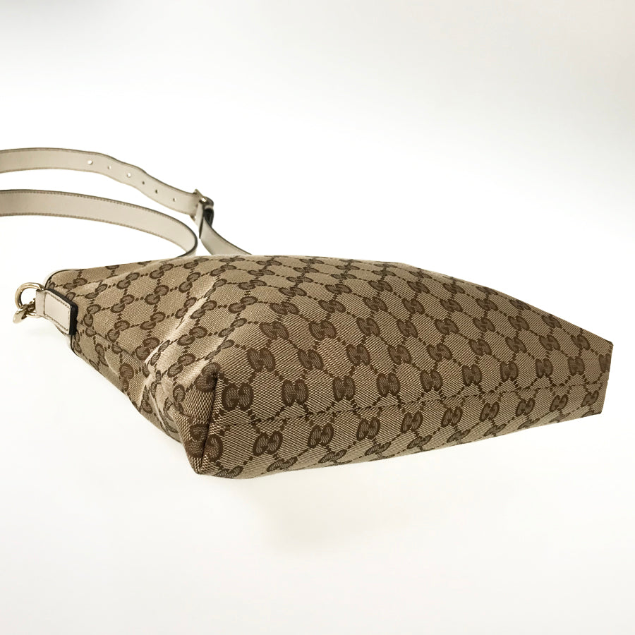 GUCCI GG Canvas 389924 Shoulder bag