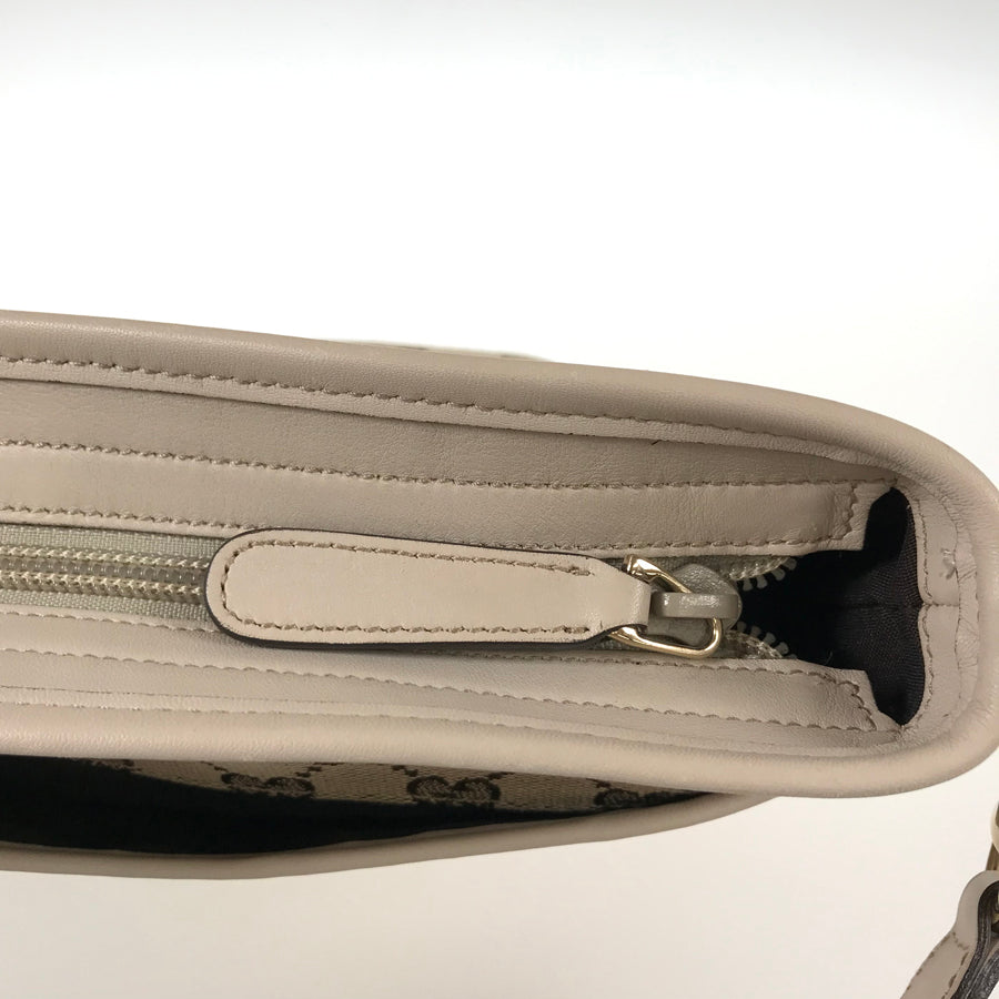 GUCCI GG Canvas 389924 Shoulder bag