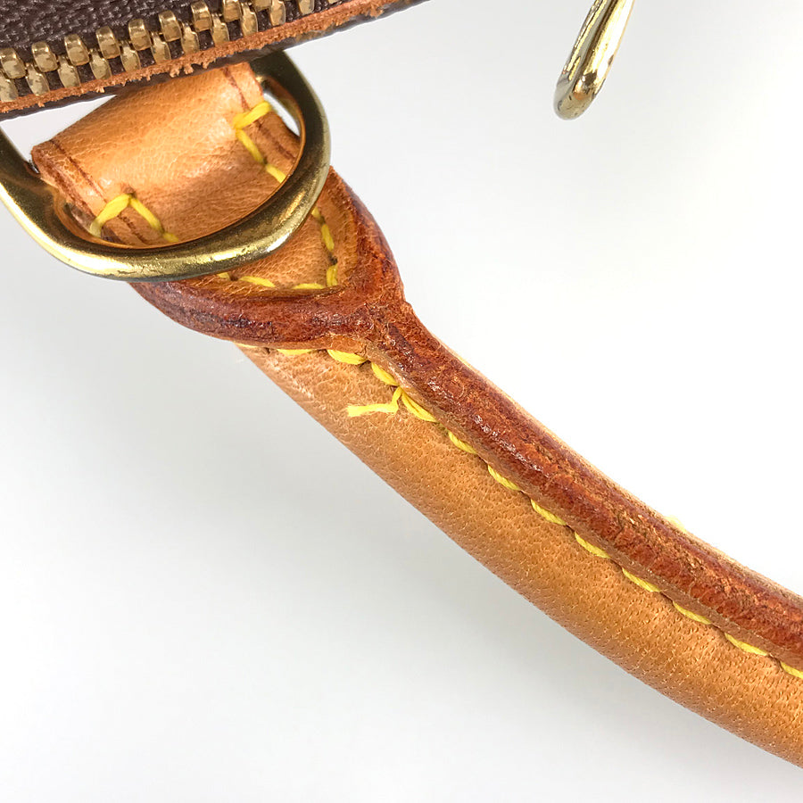 LOUIS VUITTON Handbag