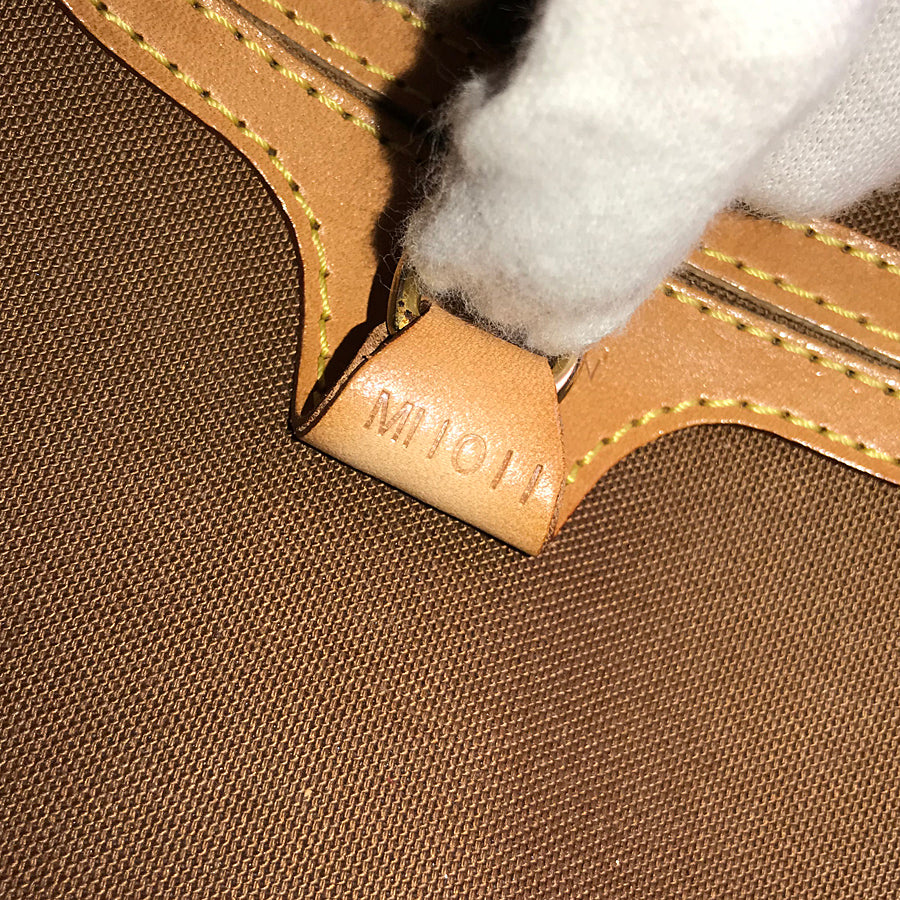 LOUIS VUITTON Handbag