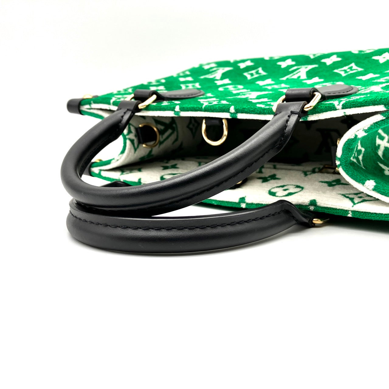 Louis Vuitton  ON THE GO PM RFID
