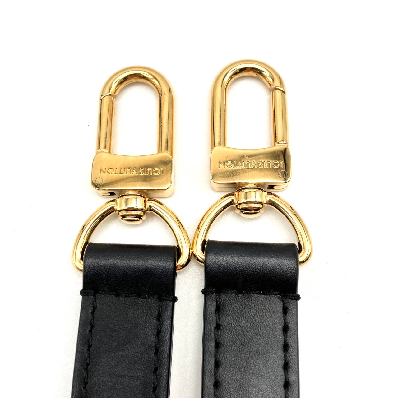 Louis Vuitton  ON THE GO PM RFID