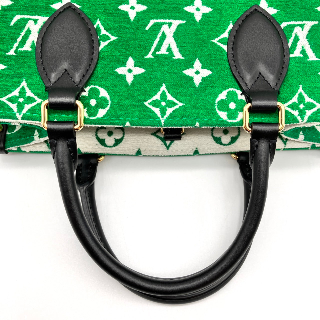 Louis Vuitton  ON THE GO PM RFID