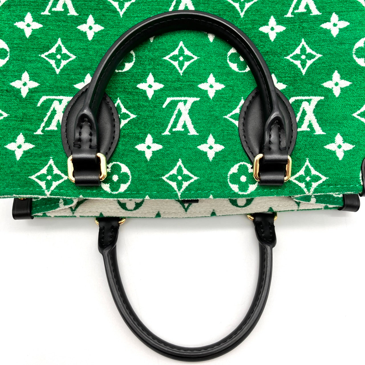 Louis Vuitton  ON THE GO PM RFID