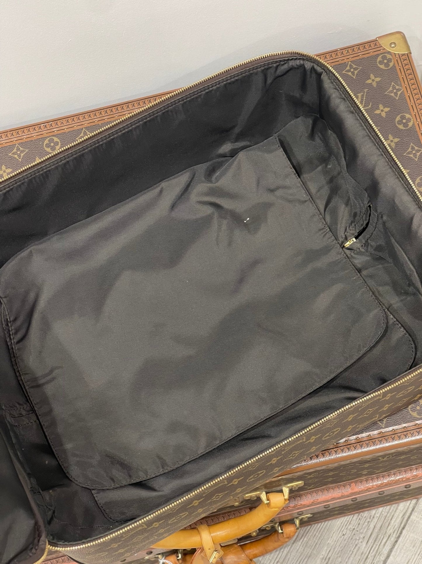 Louis Vuitton - Valise Pégase 45 monogramme