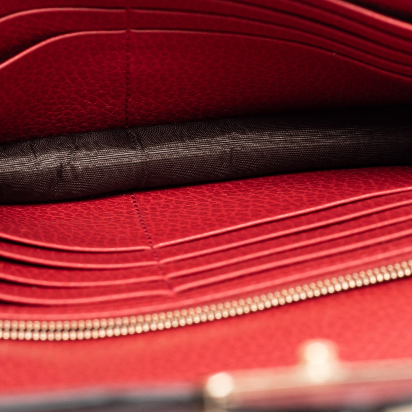 Gucci Red Leather Interlocking G Flap Chain Clutch