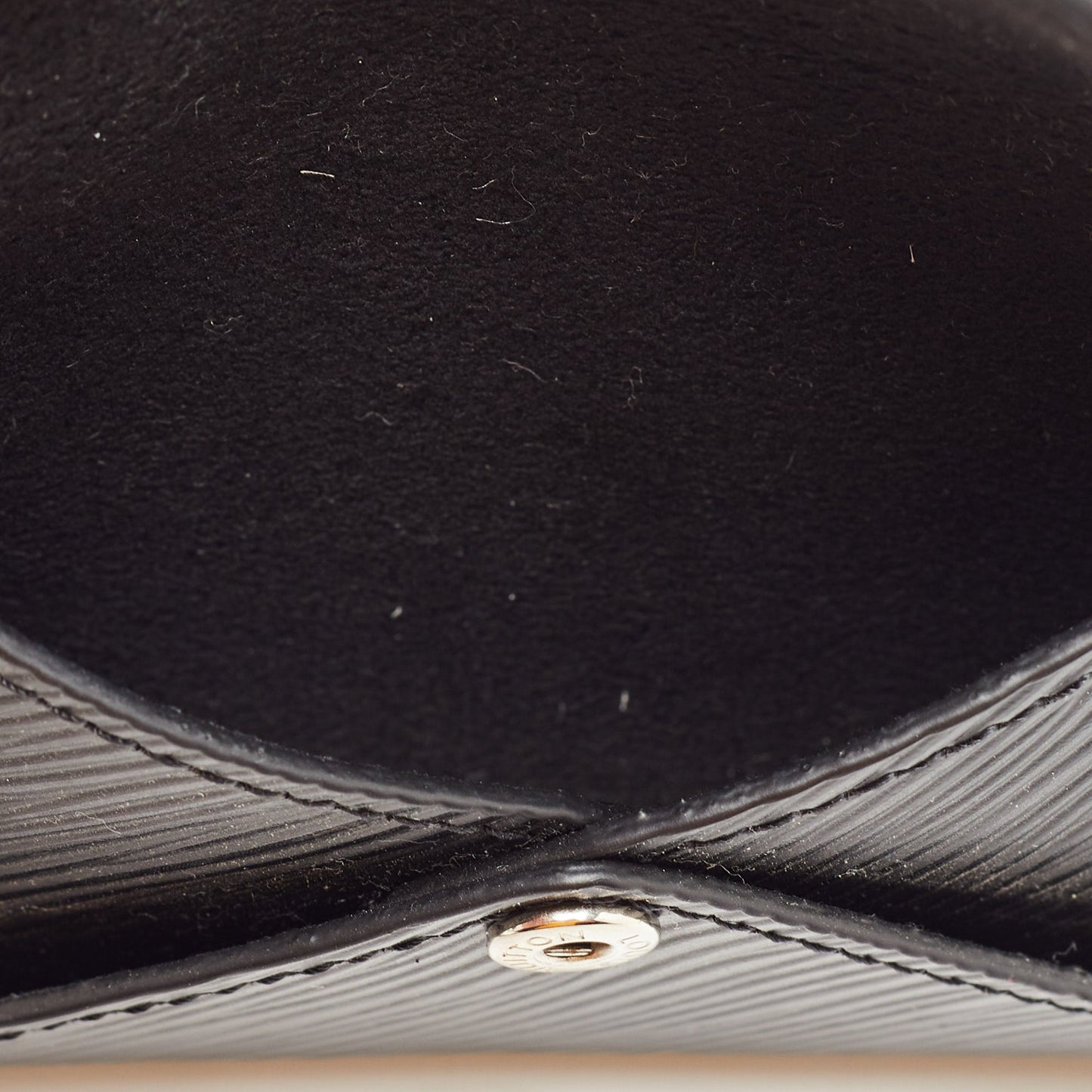 LOUIS VUITTON Black Epi Leather LV Pop Kirigami Necklace
