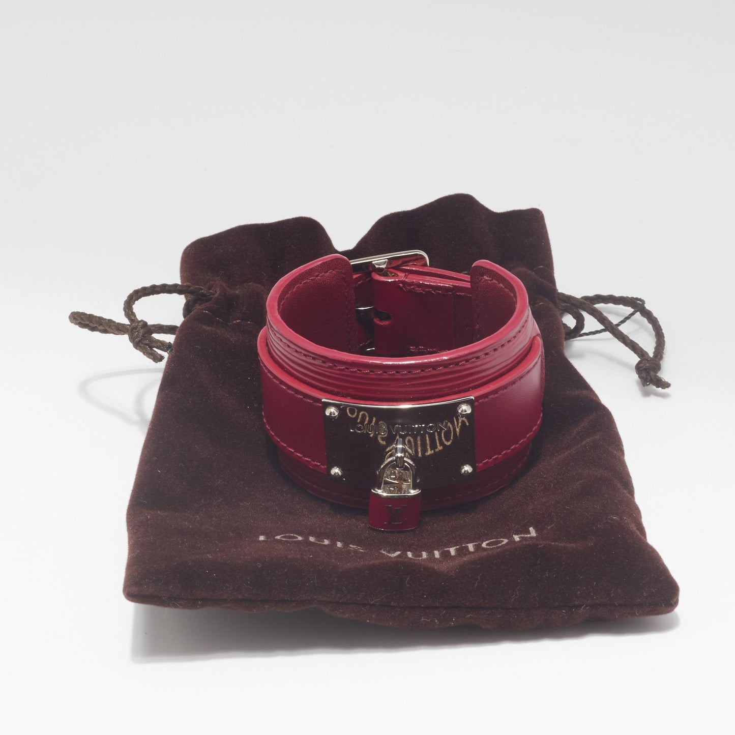 LOUIS VUITTON Fuschia Pink Vernis Infinit Gold Tone Cuff Bracelet 17