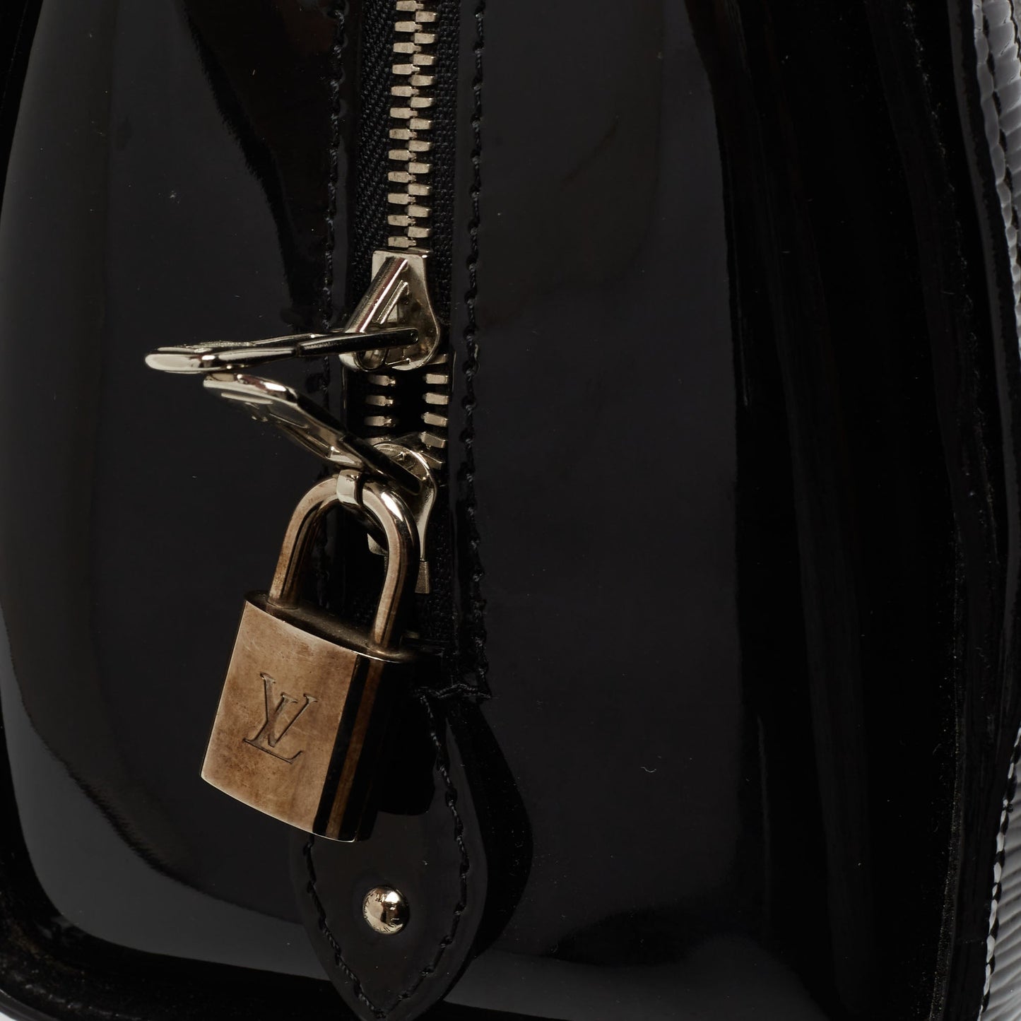 Louis Vuitton Black Electric Epi Leather Pont Neuf GM Bag
