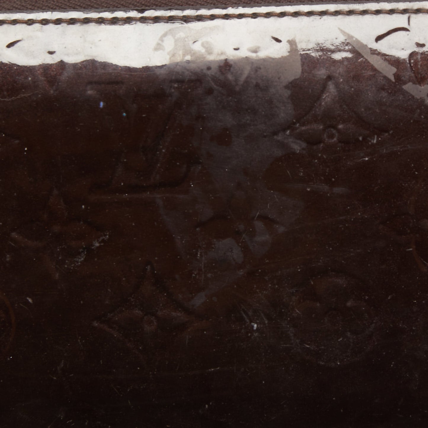 LOUIS VUITTON Amarante Monogram Vernis Zippy Wallet