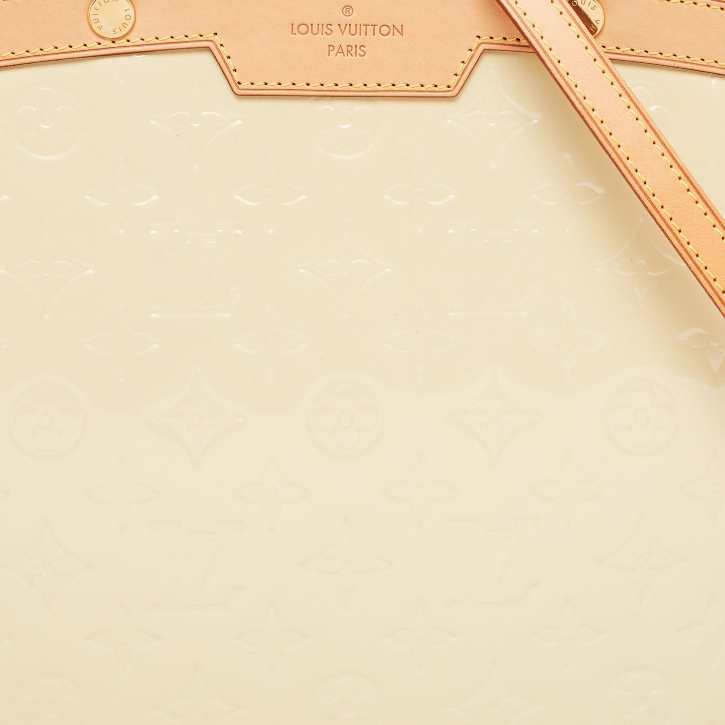 LOUIS VUITTON Blanc Corail Monogram Vernis Brea GM Bag
