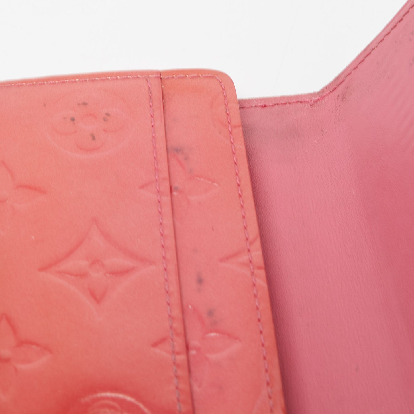 LOUIS VUITTON Framboise Monogram Vernis Sarah Wallet