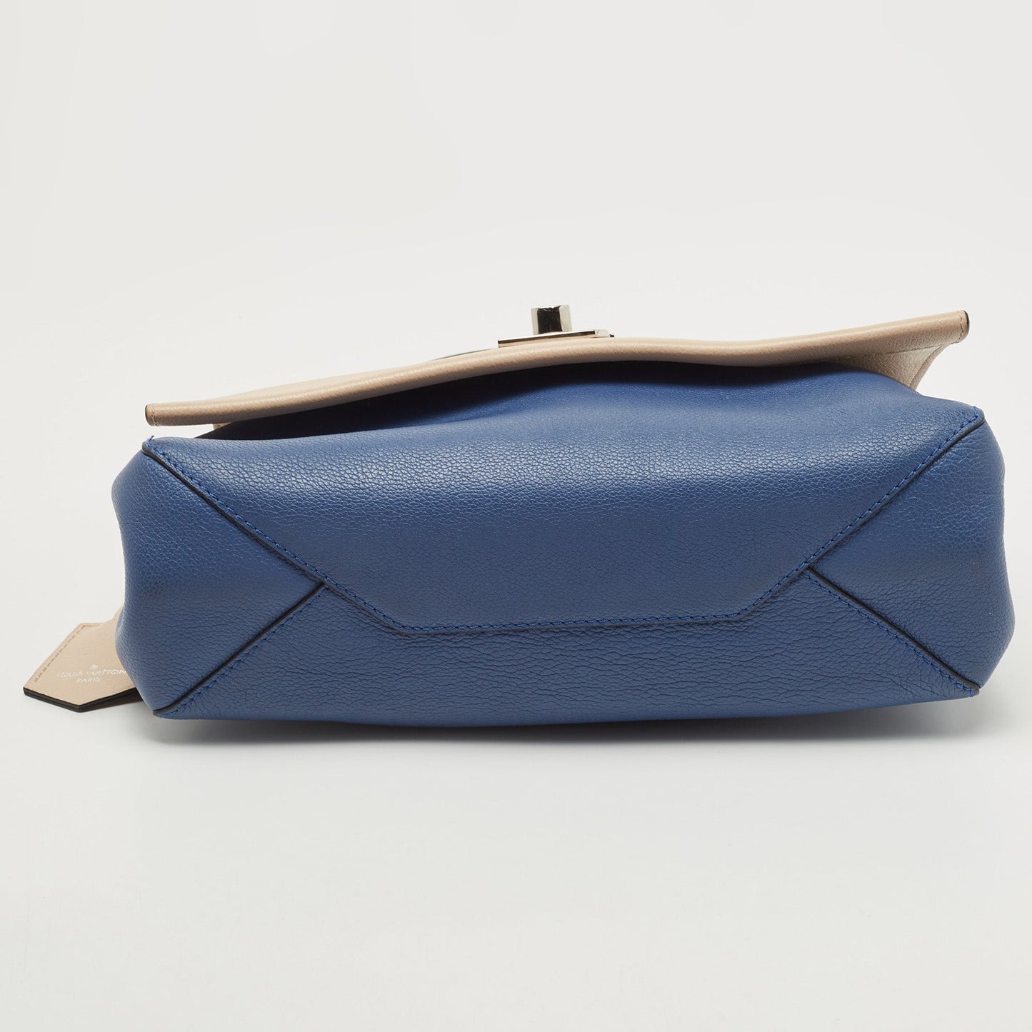 LOUIS VUITTON Beige/Blue Leather Lockme II Top Handle Bag