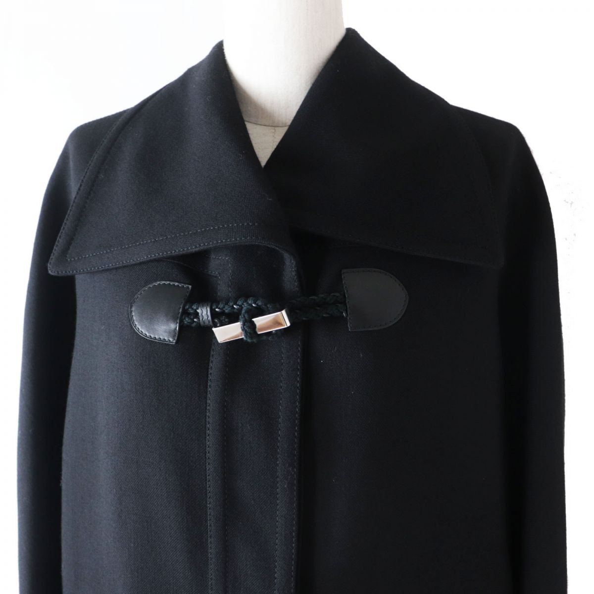 HERMES Duffel coat Outer: 100% wool, Part: Leather, Lining: 65% rayon, Lining: 35% silk, Part: 65% polyester, Part: 35% cotton, Lamb leather black Women 42 Used