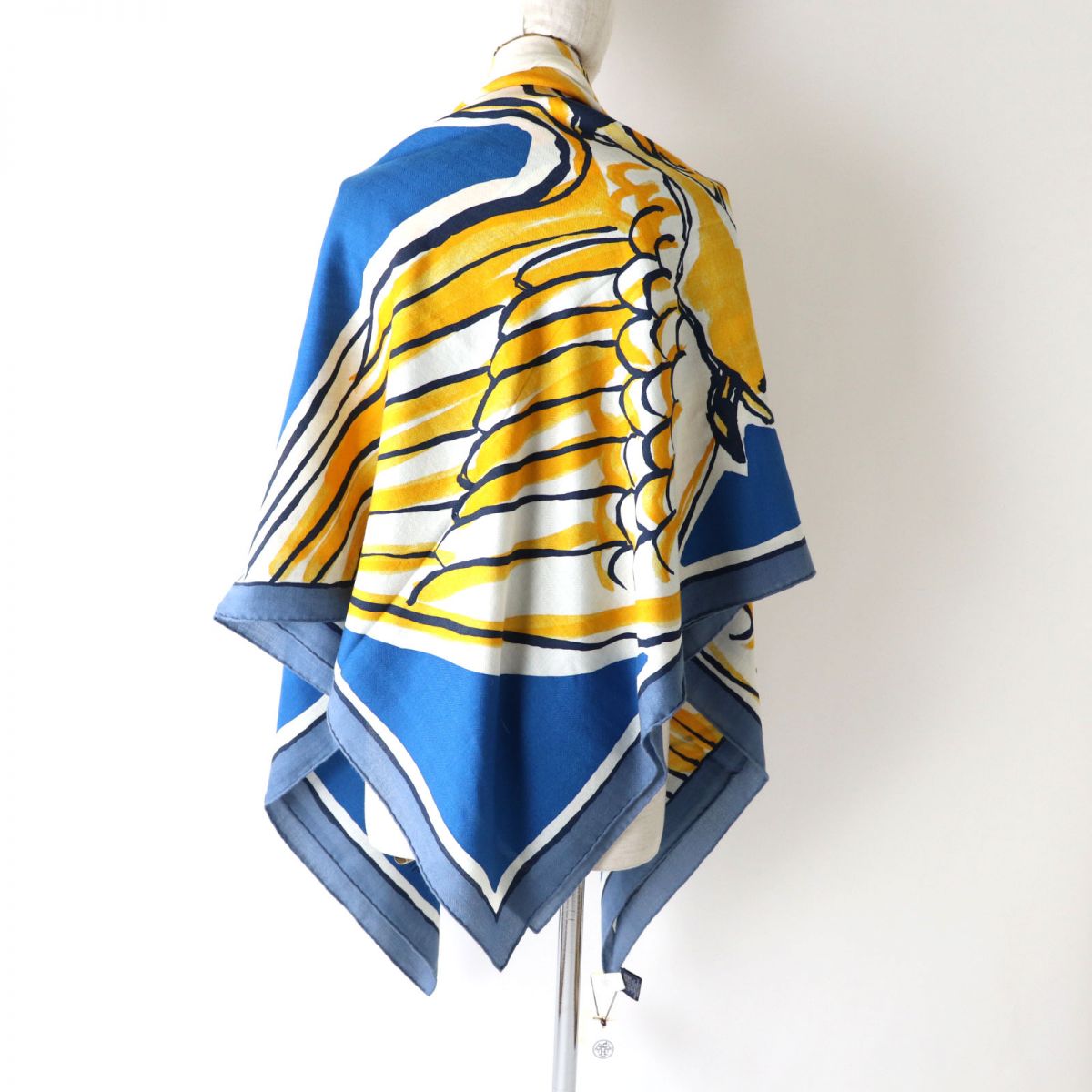 HERMES scarf Main: 70% cashmere, Main: 30% silk Blue x yellow<br> Libre Comme Pegase Women Used