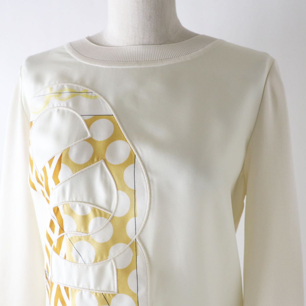 HERMES knit Main: 100% silk, part: 8% nylon, part: 2% polyurethane, part: 100% polyester White type Women 34 Used