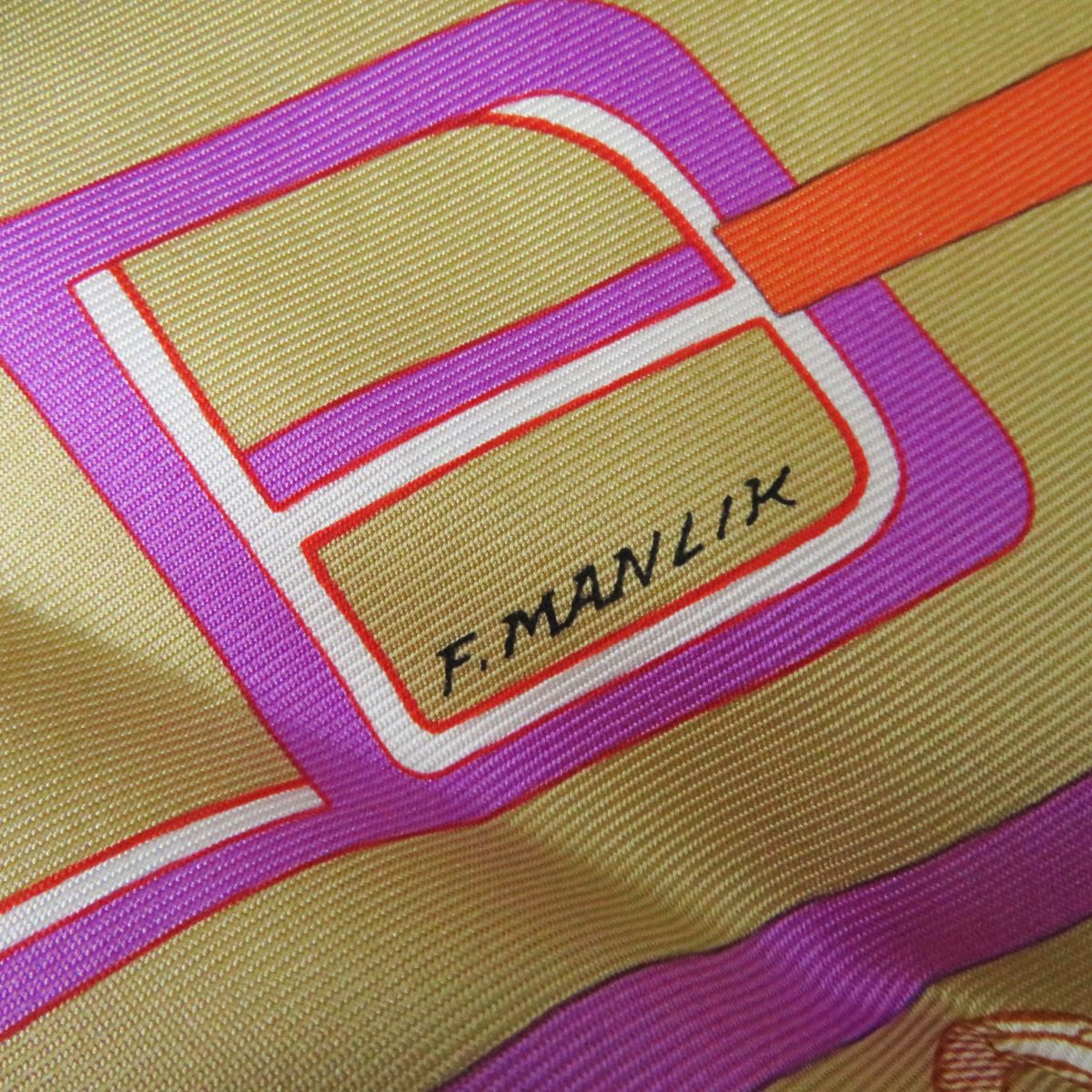 HERMES scarf silk BEIGE DORE/VERT/MU DO RE BOUCLES Carre90