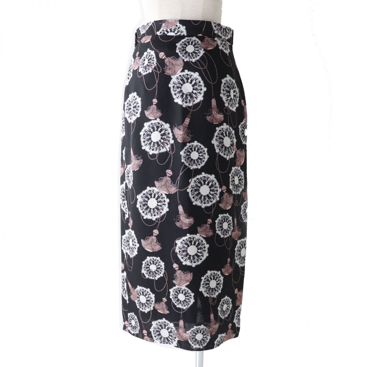 HERMES skirt Main: 100% silk Black x White x Dusty Pink All-over Pattern Women 36 Used