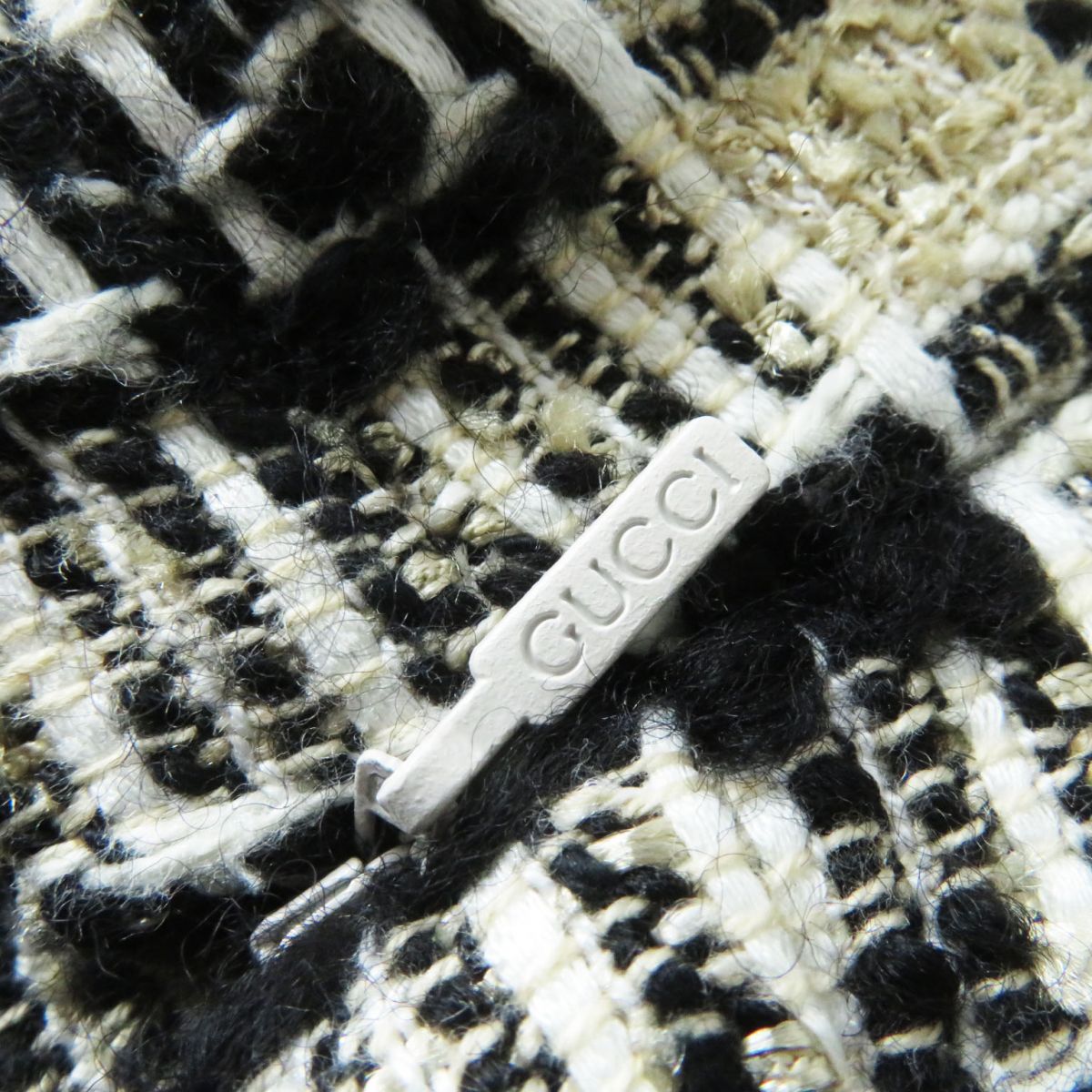 GUCCI skirt Main: 24% cotton, Main: 23% wool, Main: 20% polyester, Main: 19% acrylic, Main: 9% polyamide Black x white x gold<br>(tweed) Women 36 Used