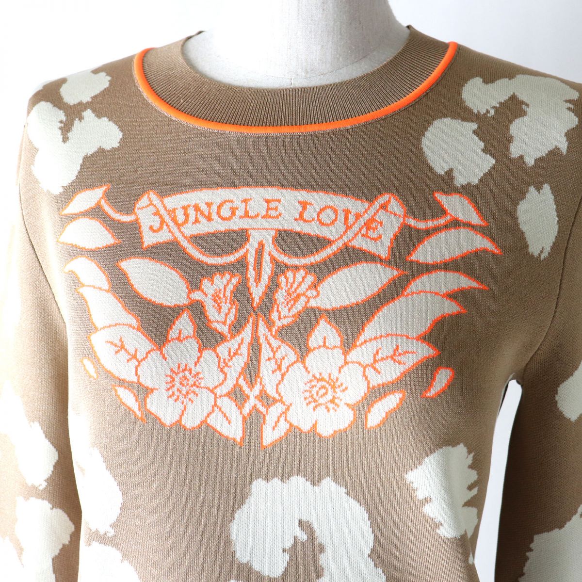 HERMES knit Main: 51% silk, 37% polyester, 7% nylon, 5% polyurethane, Collar: 52% silk, 37% polyester, 8% nylon, 3% polyurethane, Switching part: 100% polyester Beige typex neon orange<br>Jungle Love Fluo Women 38 Used